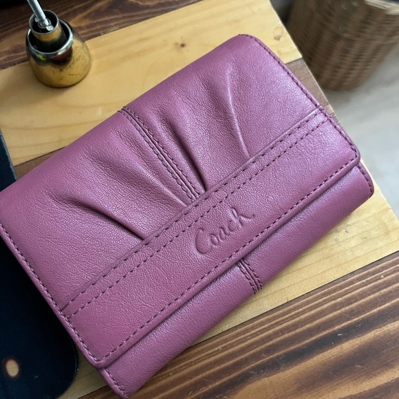 Coach Pink Leather Tri-Fold Wallet - Picture 2 of 4